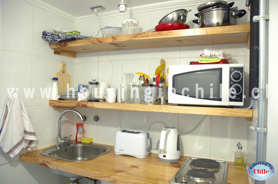 PF-TS: Cocina equipada con micro-onda, hervidor, tostador, vajilla, etc.