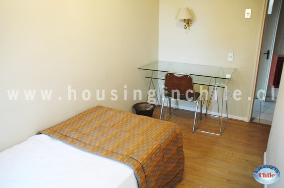 RE-AM: Habitacion single pequeña