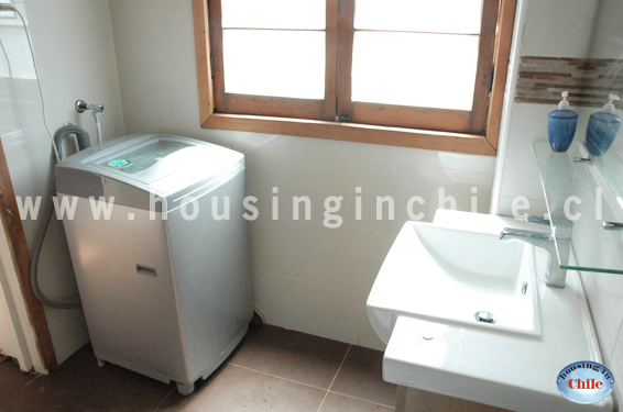 RE-AR: Baño comun 1 del primer piso (con lavadora de ropa)