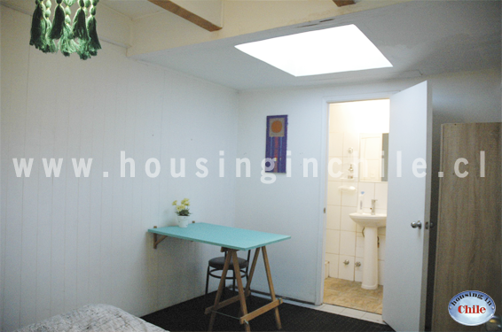 RE-CC: Habitacion single numero 2 con baño privado