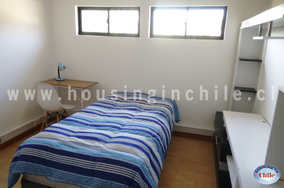 RE-CG: Habitacion numero 6 (10.50 m2) con baño compartido