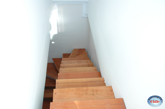 RE-CM2: Escalera hacia terraza en azotea
