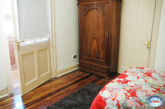 RE-CM2: Habitación single B con armario vintage