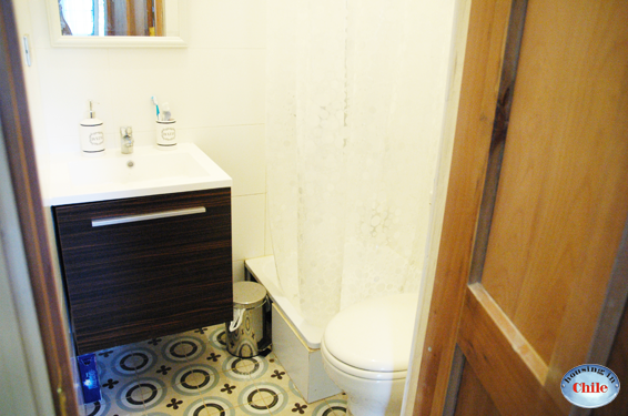 RE-CM2: Baño privado ensuite de habitación single C