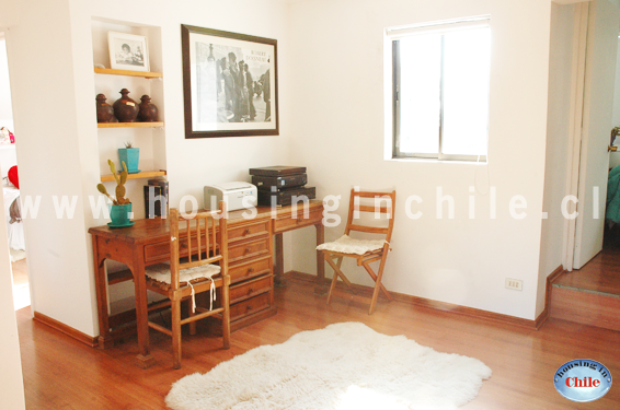 SH-CP: Area de estudio en segundo piso con habitaciones