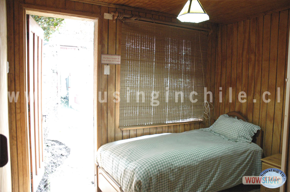 RE-PV: Single room 6 (with private bathroom)